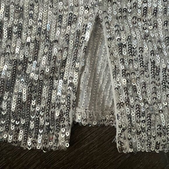 Cece Sequin Keyhole Back Tank-Size Medium - Picture 6 of 9